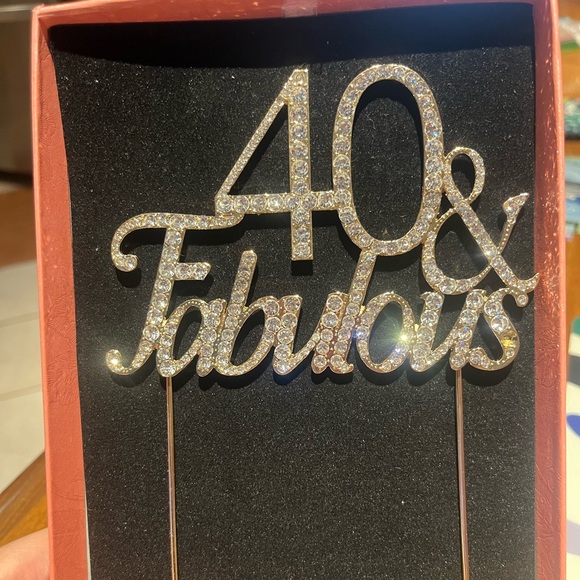 Rhinestone cake topper - 40 & fabulous - gold and silver - Like New in box - Picture 4 of 4